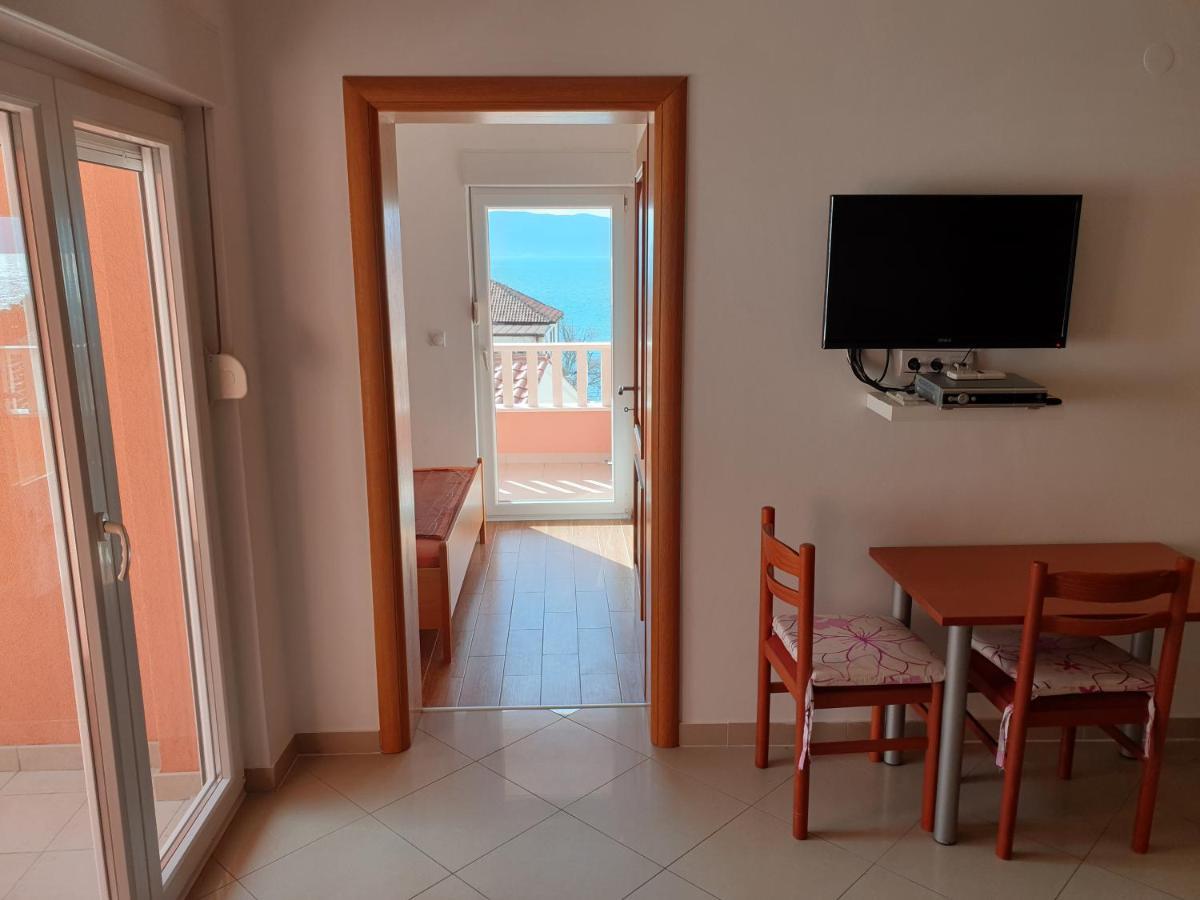 Apartments Knezovic グラダツ エクステリア 写真