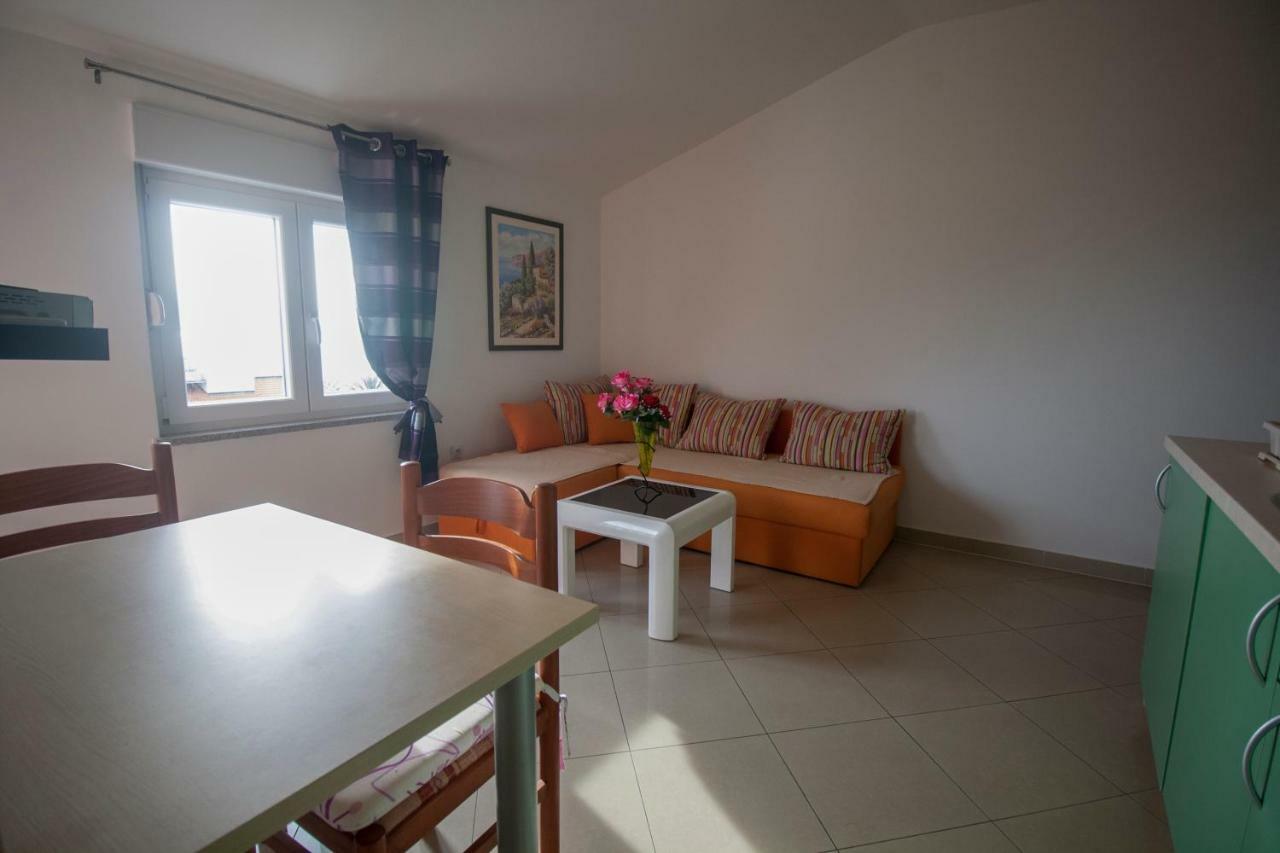Apartments Knezovic グラダツ エクステリア 写真