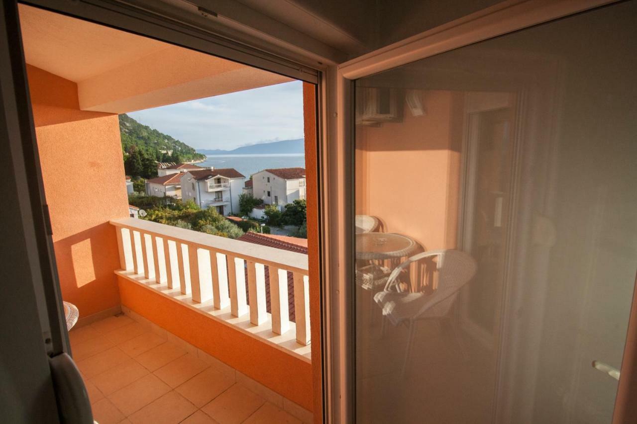 Apartments Knezovic グラダツ エクステリア 写真